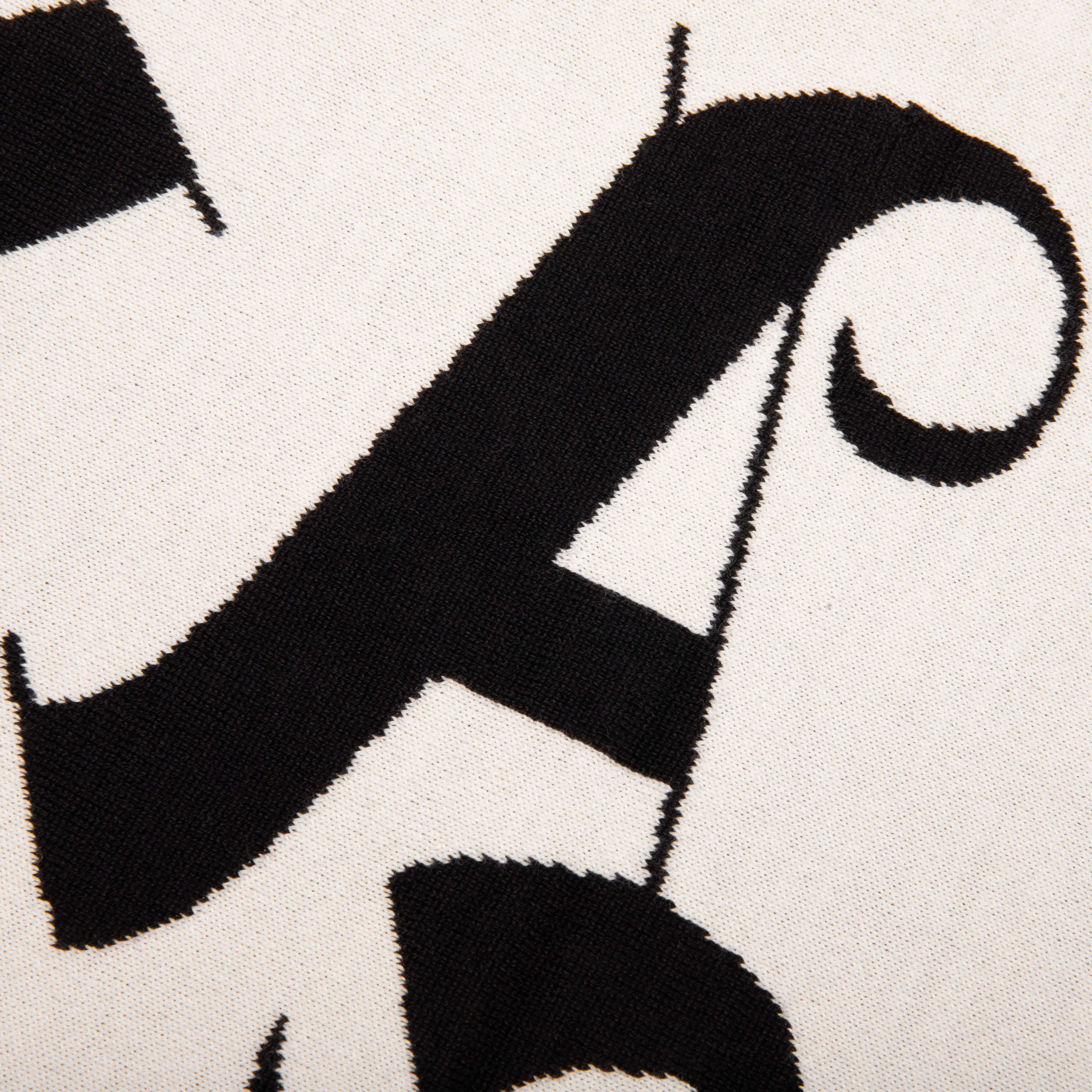 Macro Logo Scarf - Black/White